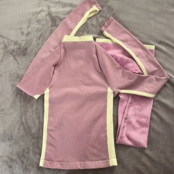 NWOT Free People Lilac and Yellow Think Twice Leggings in Dew Drop MSRP $138 - Picture 7 of 8